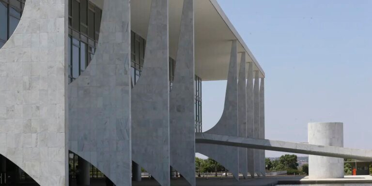 fachada_do_palacio_do_planalto_antcrz_abr_2709221136.jpg