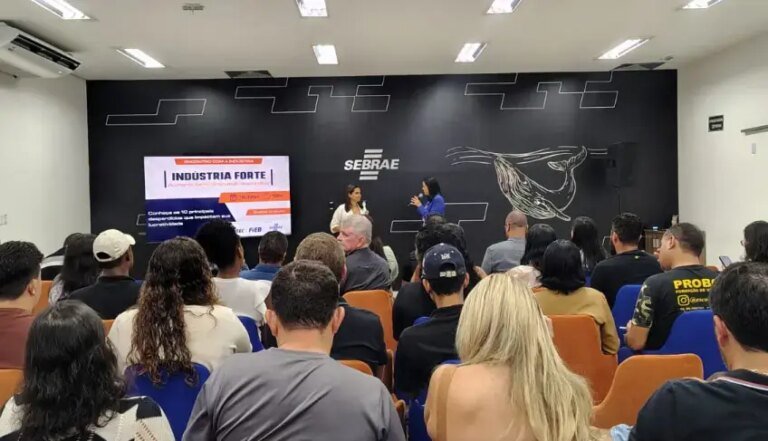 02-Sebrae-e-Senai-Cimatec-realizam-palestra_p23954_thumb_resized.jpeg