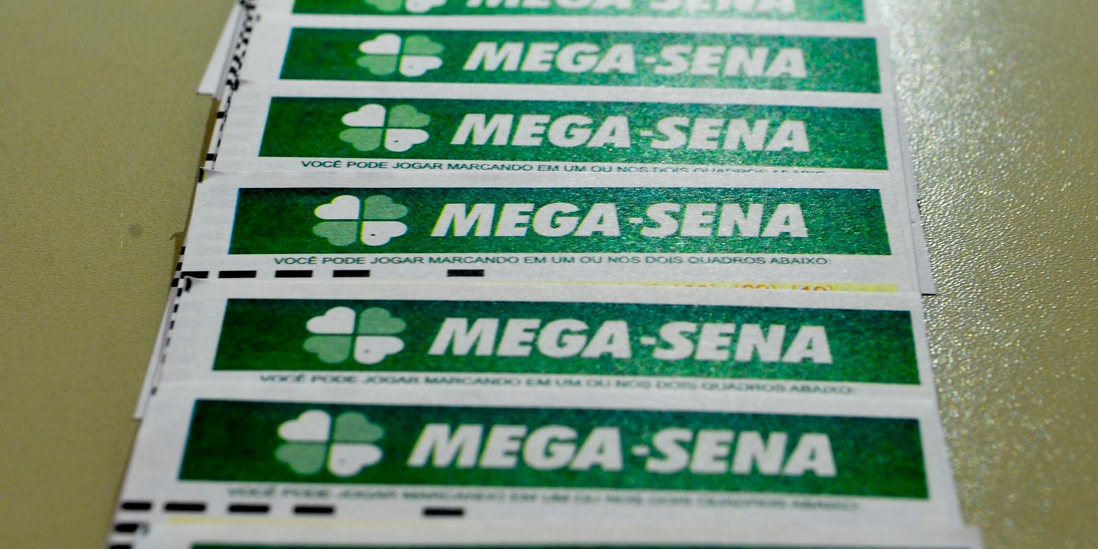 mega_sena_mcajr_abr_2904223677.jpg