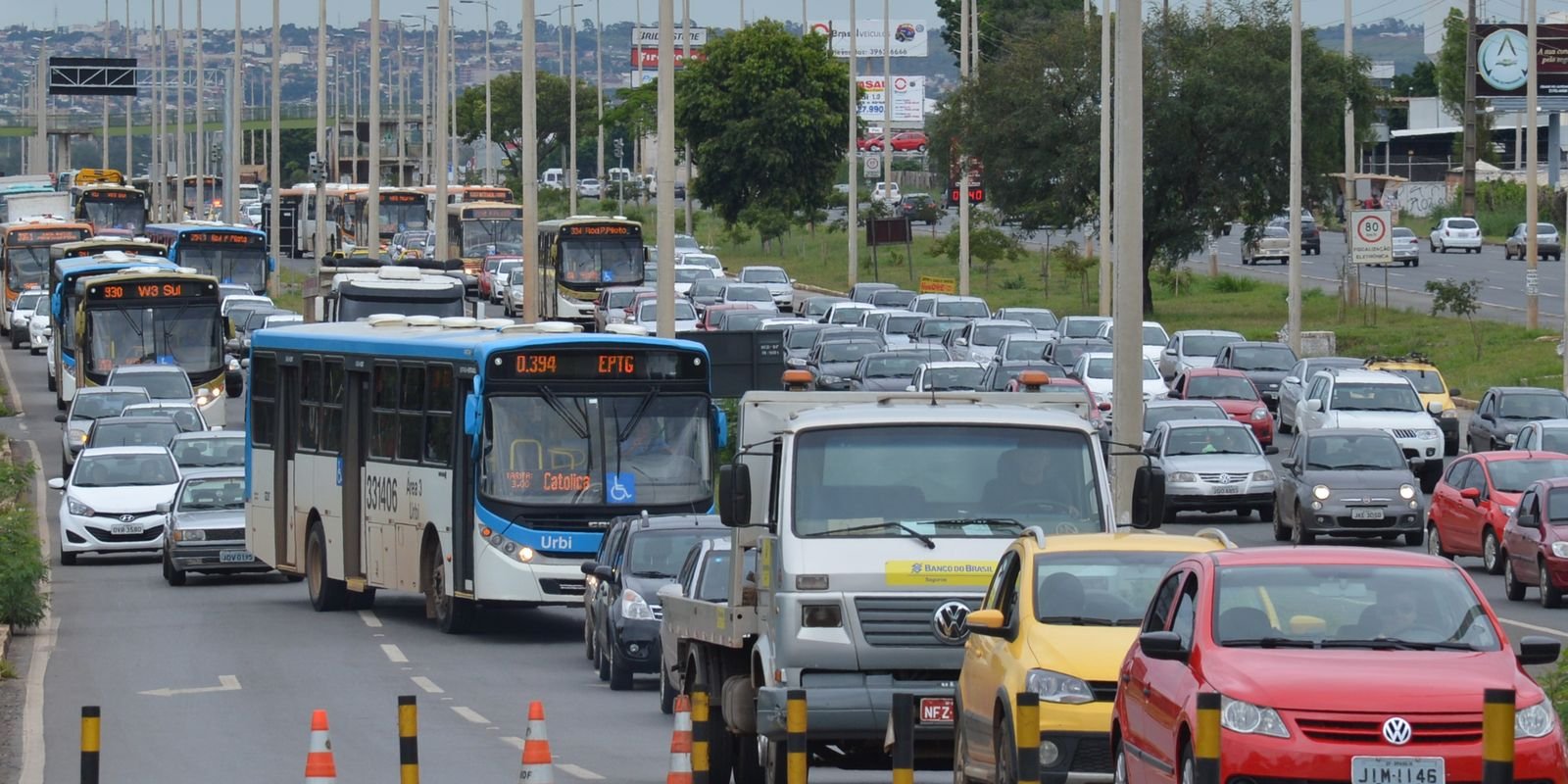 949501-transito20congestionado-3.jpg