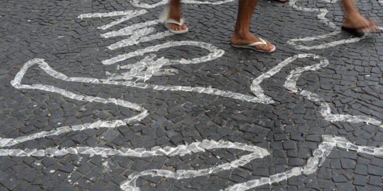 silhueta_de_corpos_primeira.jpg