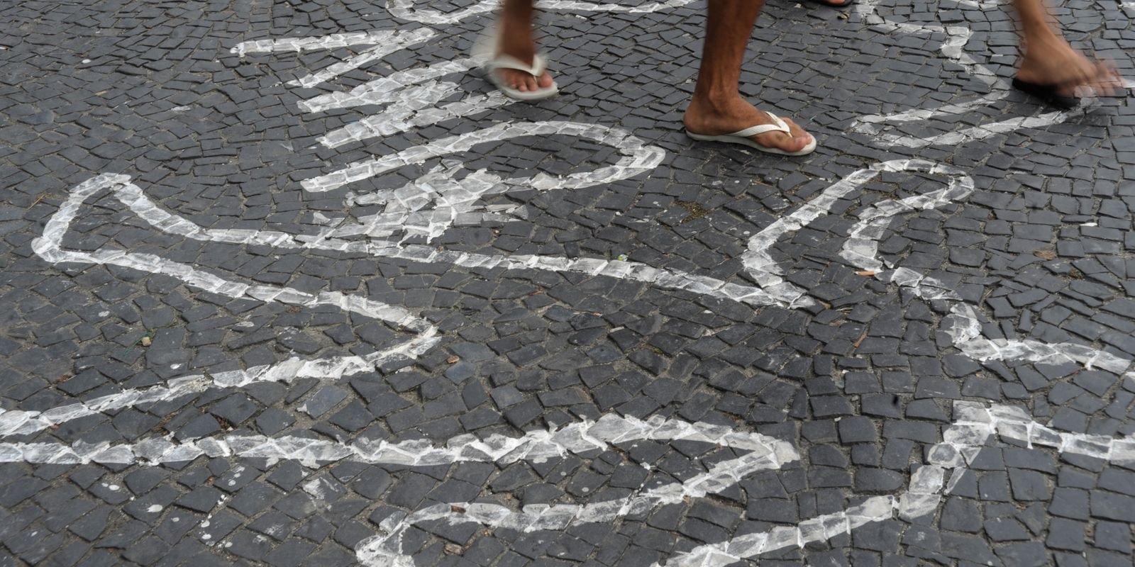 silhueta_de_corpos_primeira.jpg