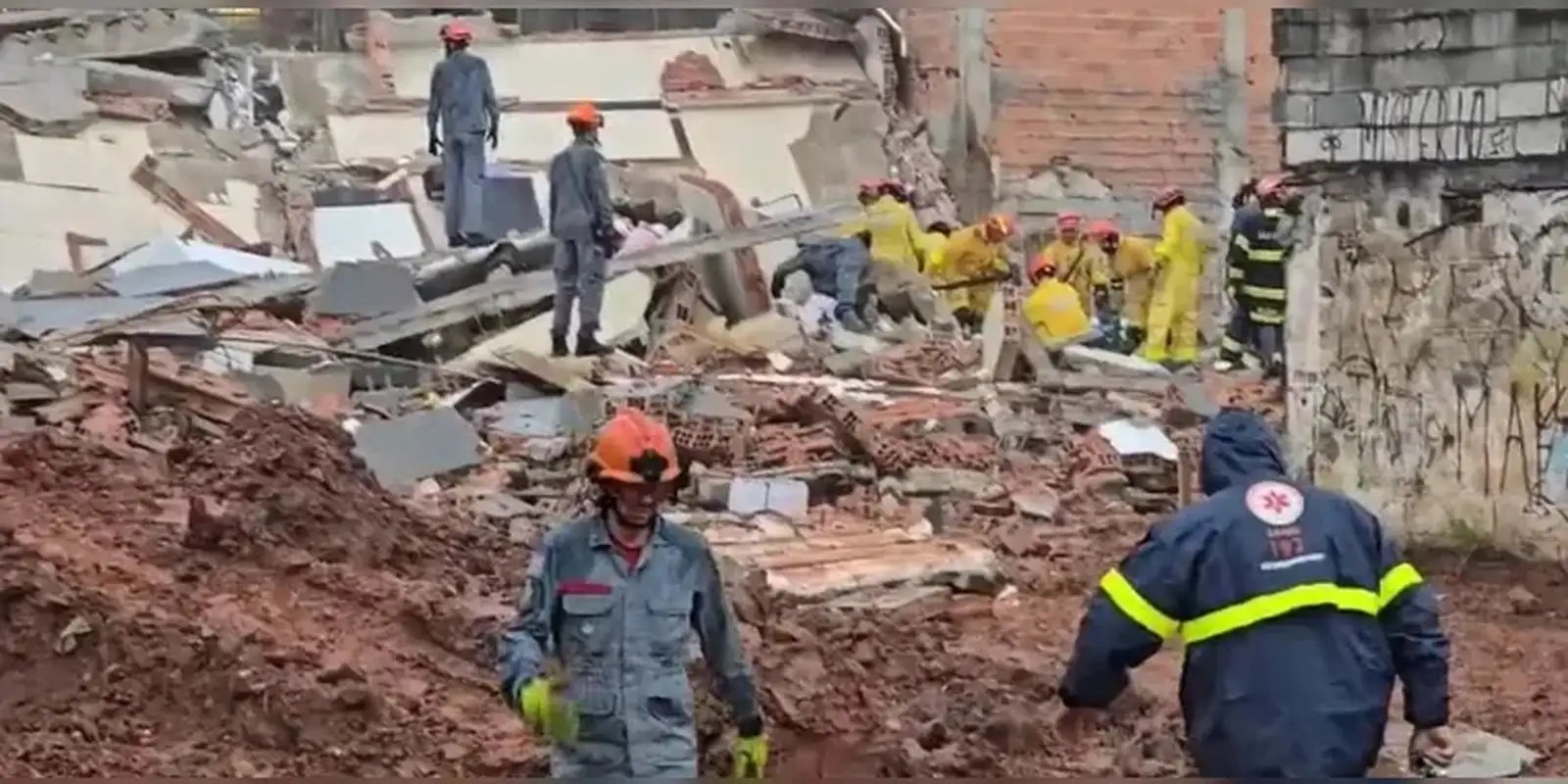 desabamento-edificio-3009599090-3.jpg