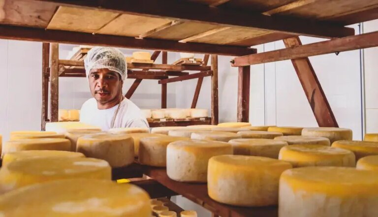 iStock-1298253477_p25842_thumb_resized.jpg